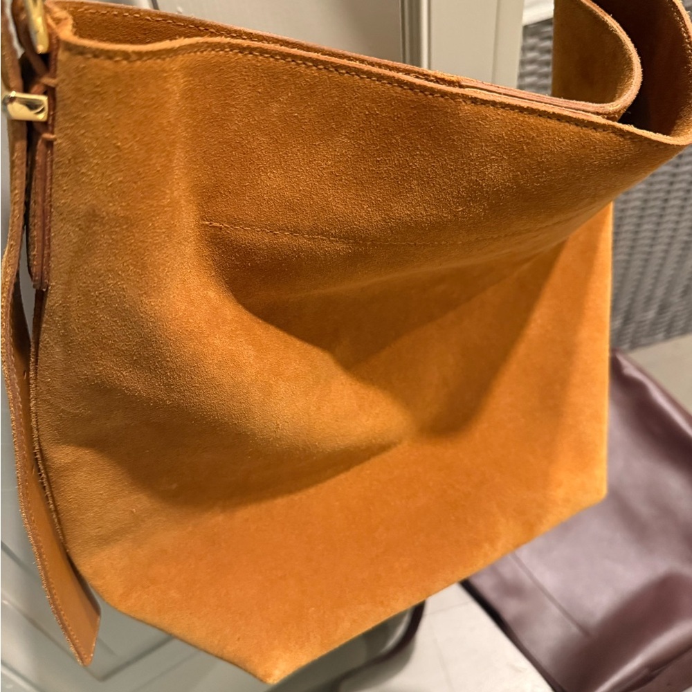 Madewell Essential Bucket Bags-Wine/Brown and Tan great condition Women's Bags- - Picture 5 of 5